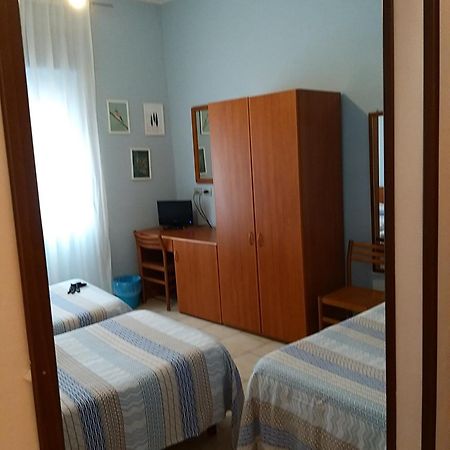 Hostal D'Annunzio House 체사노보스코네 외부 사진