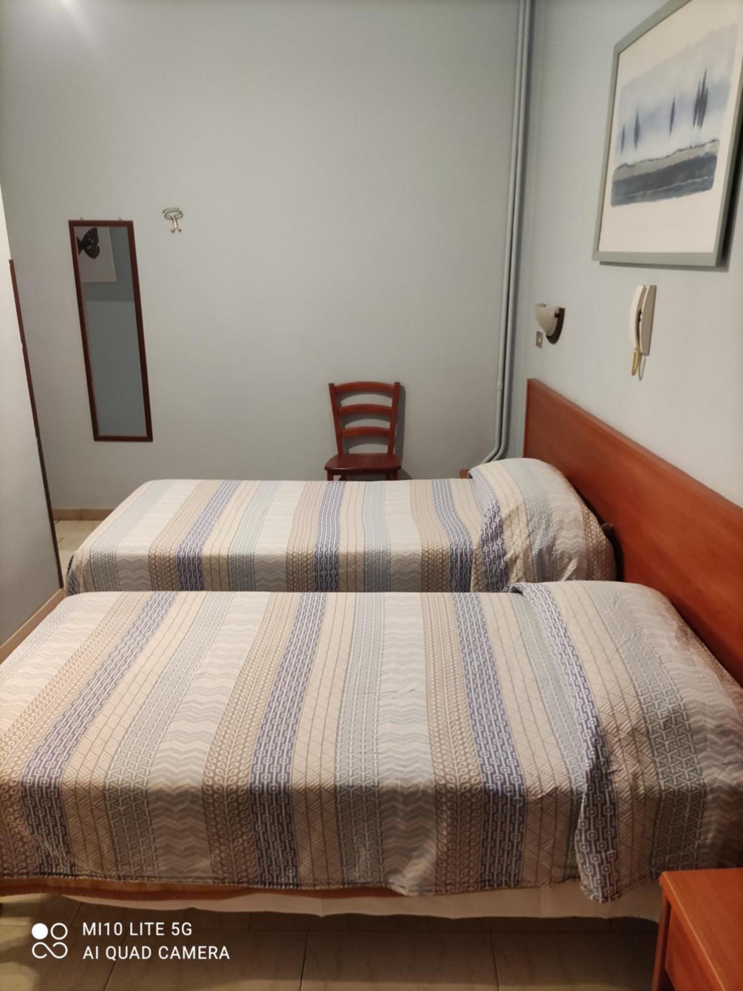 Hostal D'Annunzio House 체사노보스코네 외부 사진