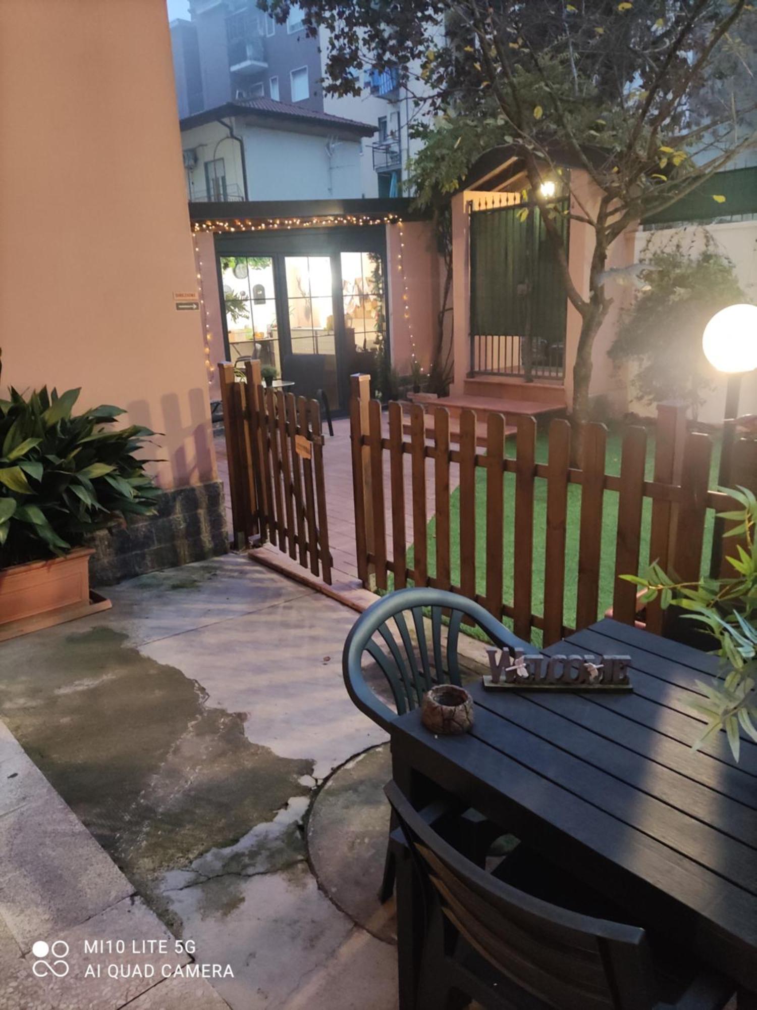 Hostal D'Annunzio House 체사노보스코네 외부 사진