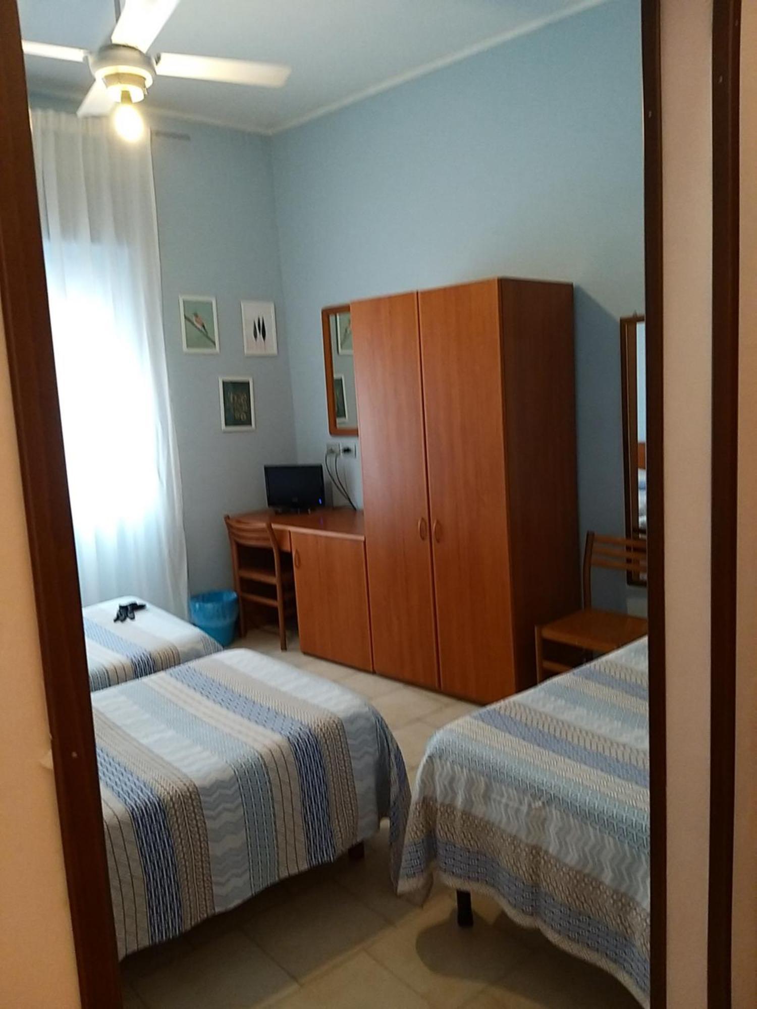 Hostal D'Annunzio House 체사노보스코네 외부 사진